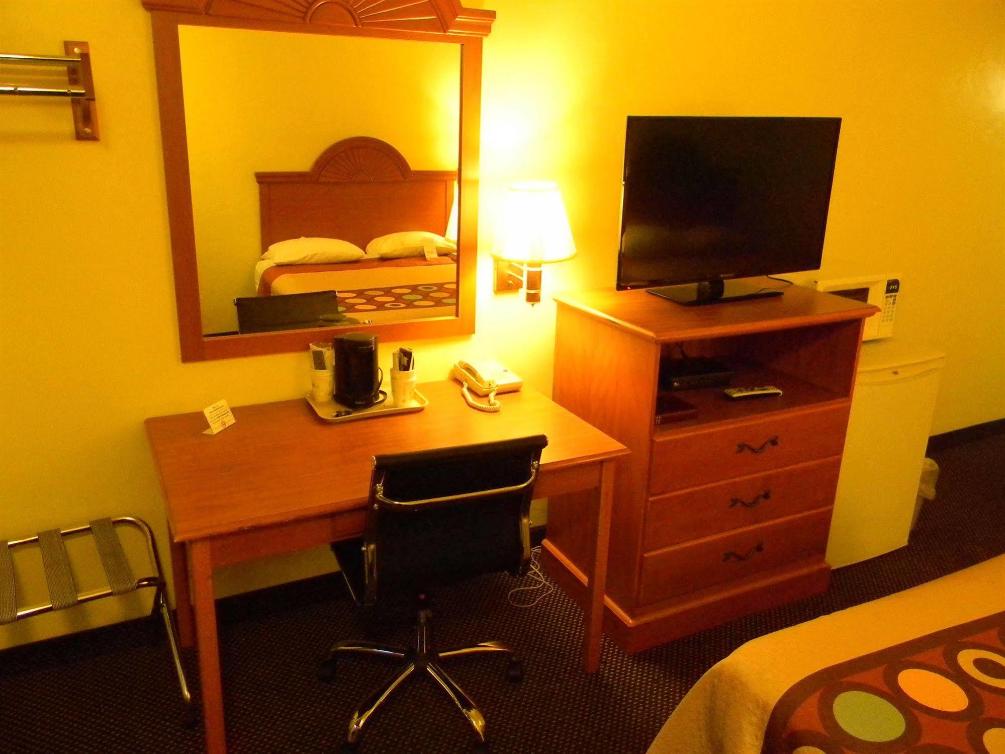 Motel 6-Wilsonville, Or - Portland Bagian luar foto